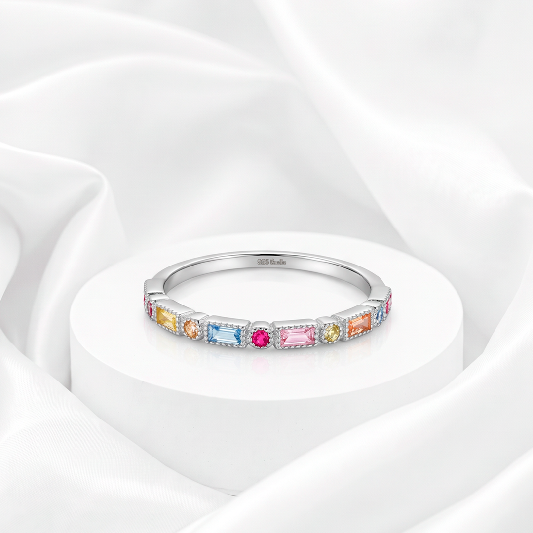 Churumbela Art Déco arcoíris en corte baguette y redondo con circonias multicolores para mujer marca Belle en plata 925 rodinada.